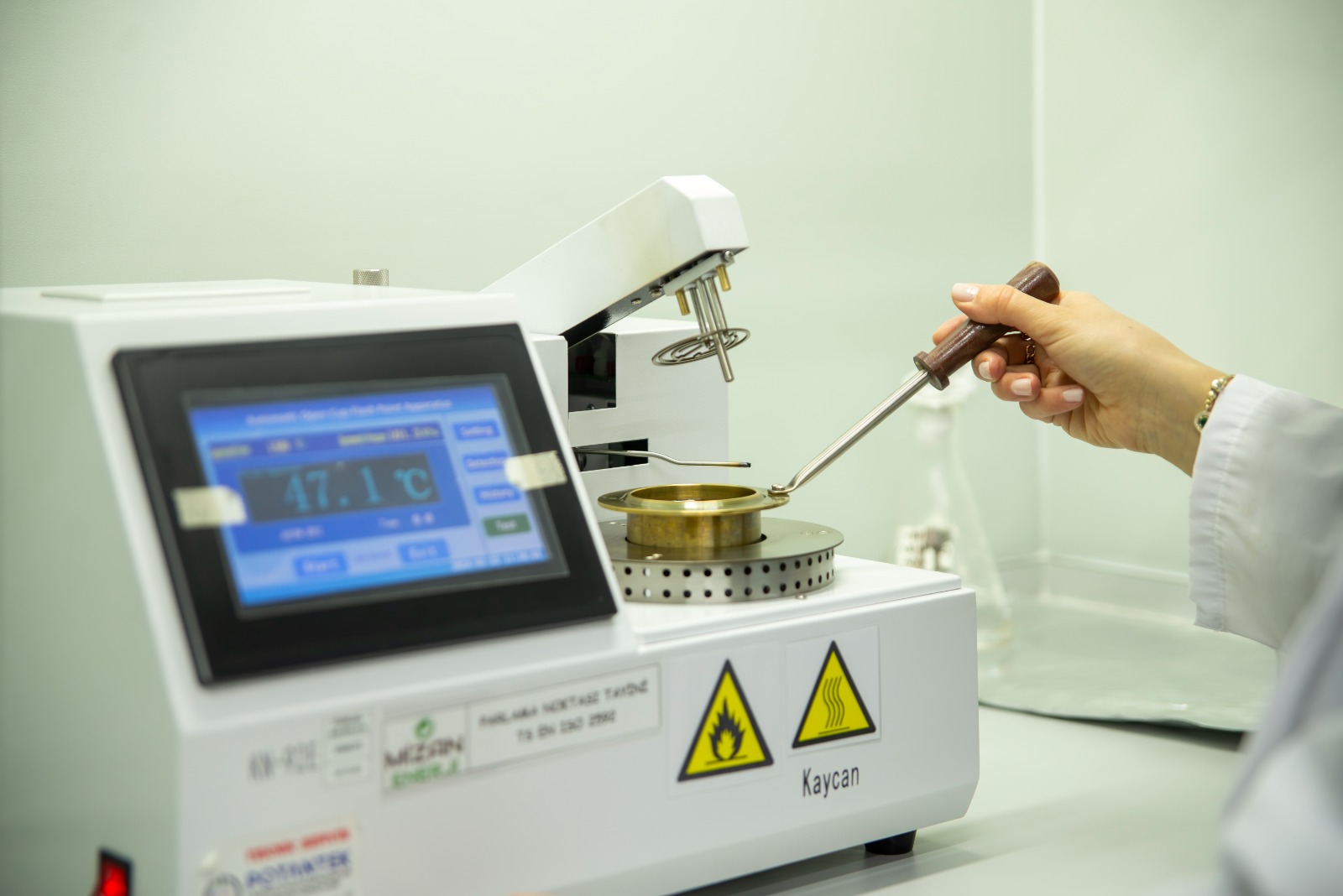 Farklı Yağ ve Sıvı Türlerinin Endüstriyel ve Araç Performansına Etkisi